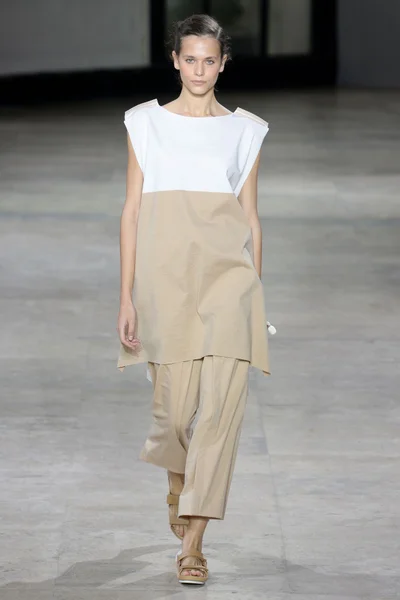 Look 5